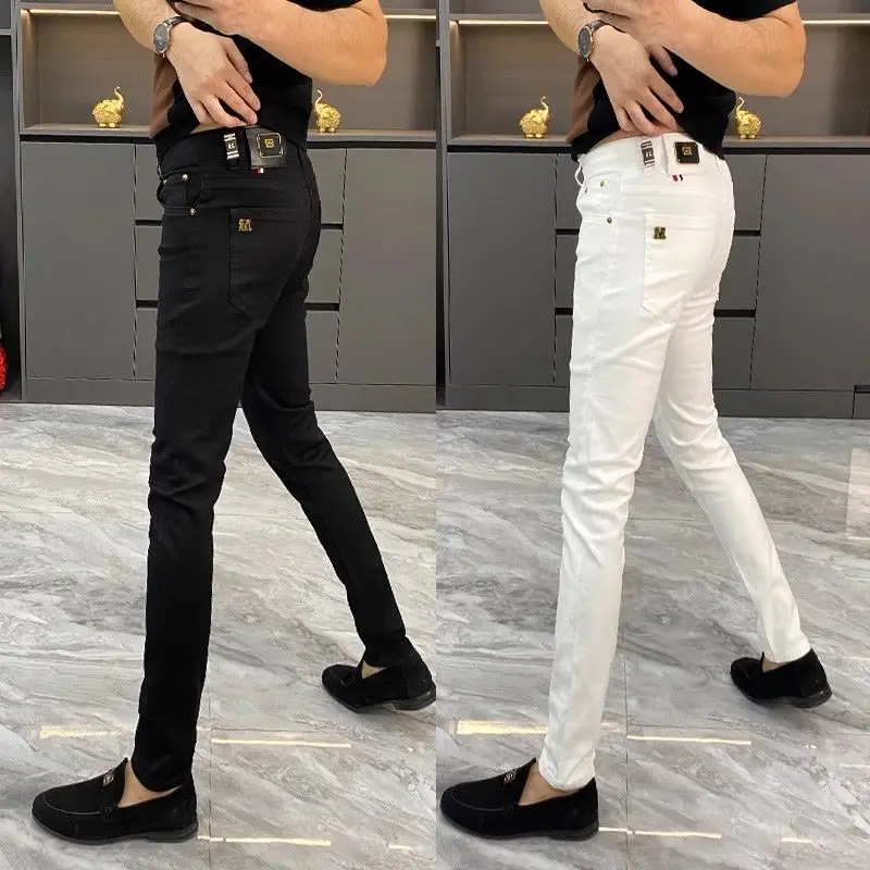 Thumbnail 4 - #74 Elastic Boots Comparison Guide