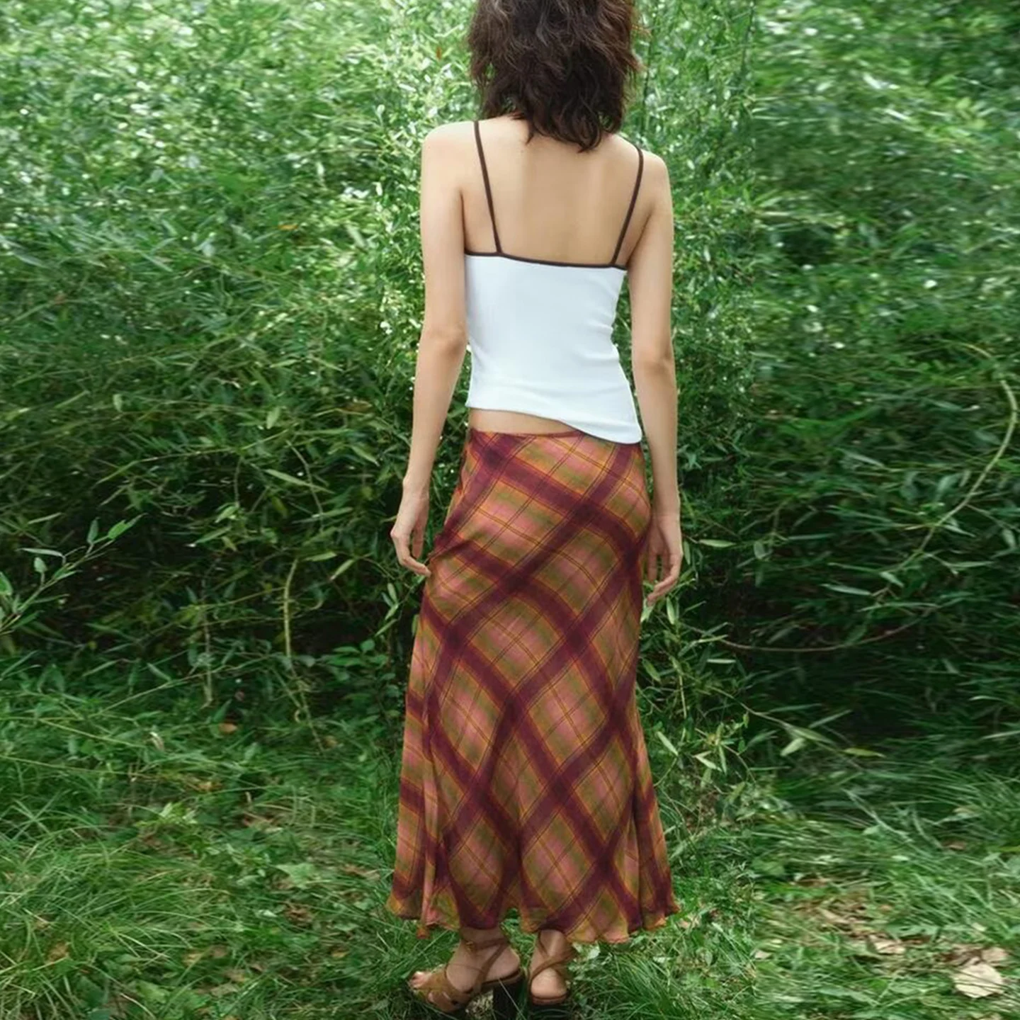 Z المرأة عادية منقوشة طويلة Dr Ele Faionable الوقوف صالح H-Line الخريف 2025 جديد وصول تنورة للسيدات