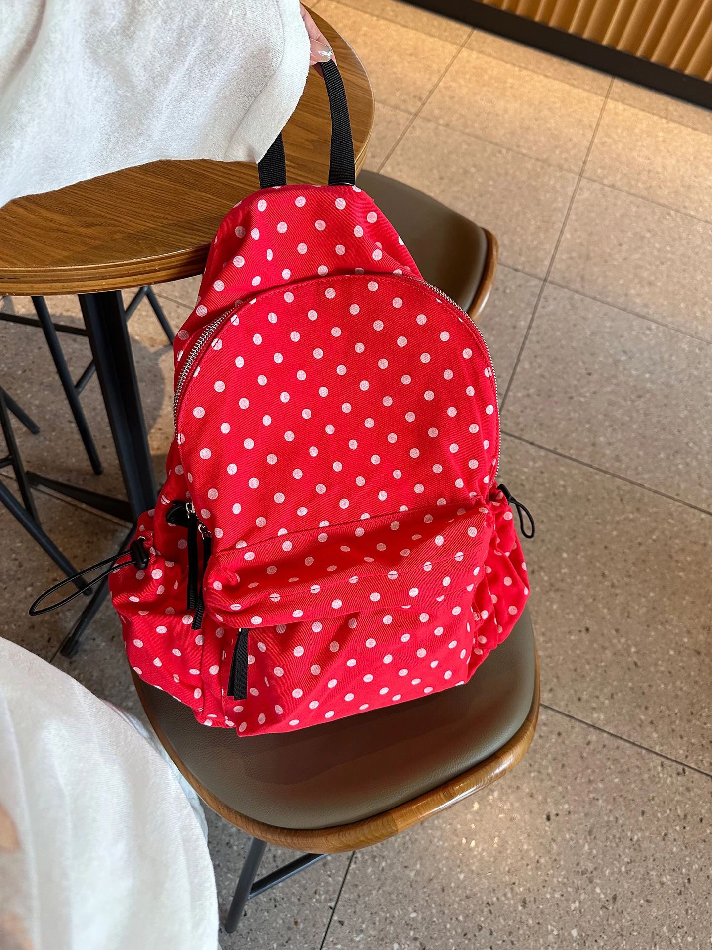 水玉模様の綿布バックパック大容量軽量通勤旅行レディースバッグソフトショルダーストラップジッパー開閉
