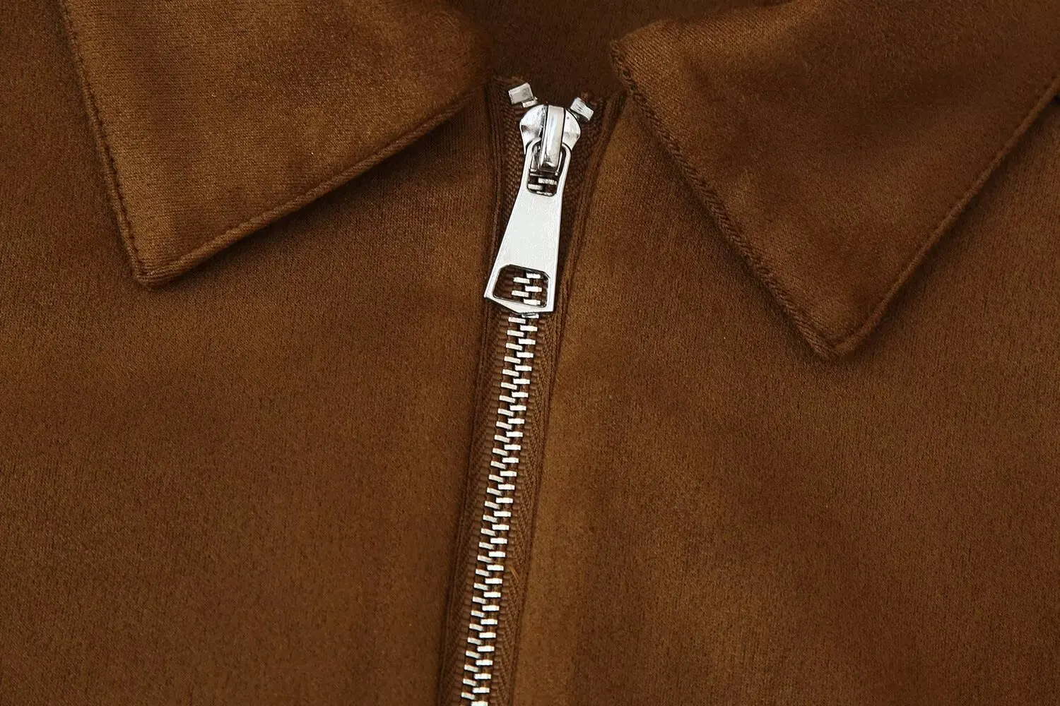 سترة نسائية جديدة بتصميم سحاب مزدوج الجيوب مع طية صدر السترة وسحاب