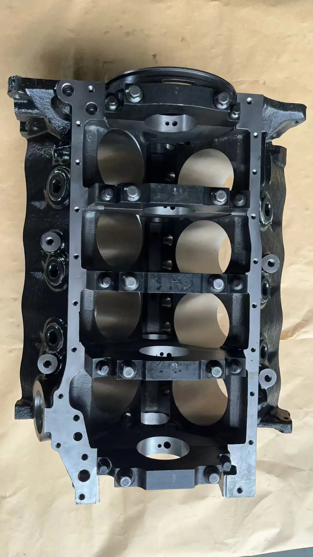 SBF V8 Engine Block For Ford 302/351 Auto Parts Engine Cylinder Block For Ford 351W Empty Block Height 9.5 Bore Size 4 & 4.125