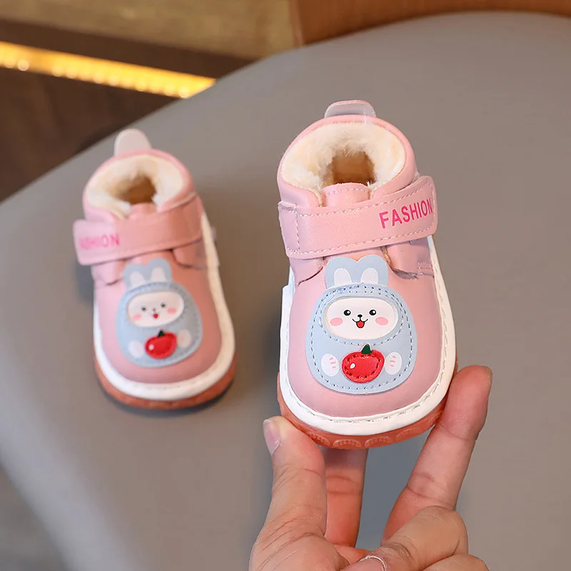 Ciepłe chodziki Comfort Casual Simple Baby Girl Shoes Cute Cartoon Baby Shoes Winter New Called Shoe Soft Soled Anti Slip Boy Shoe