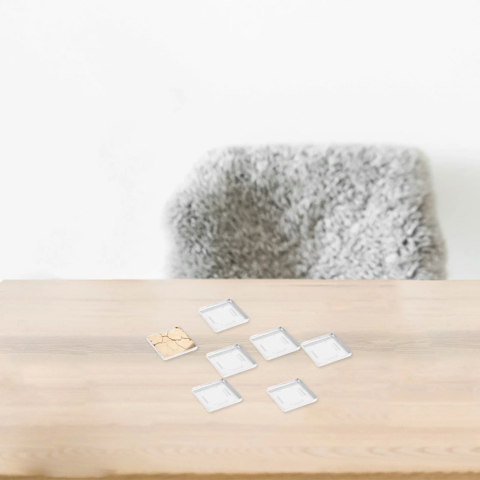 

30Pcs Cosmetics Container Aluminum Eyeshadow Case Reusable Compact Makeup Organizer Box for Travel Home Gift Female Friends