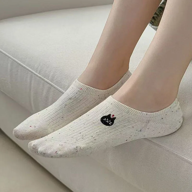 1/5 Paar kurze Damensocken mit Cartoon-Tier-Hundemotiv für Frühling und Sommer, atmungsaktive und bequeme, unsichtbare Freizeitsocken – Detail 5
