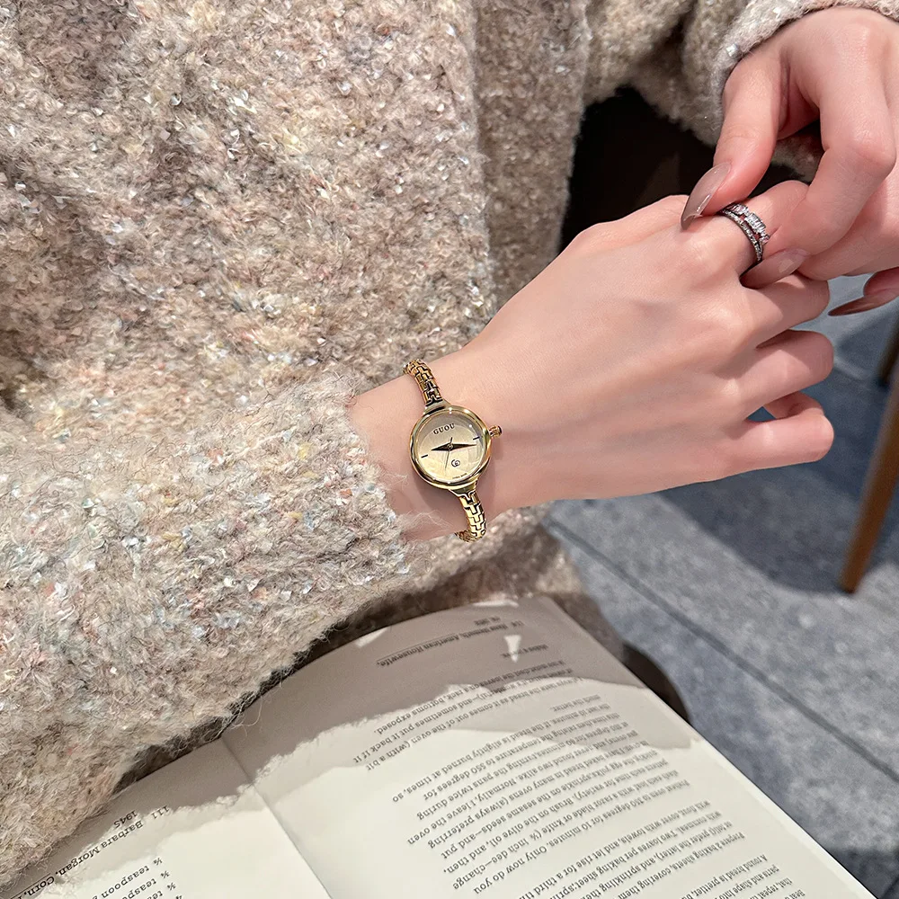 

New Exquisite And Petite Quartz Women'S WatchSimpleVersatileElegant, Retro Fashionable Women'S Wristwatch, Luxury Women'S Watch.