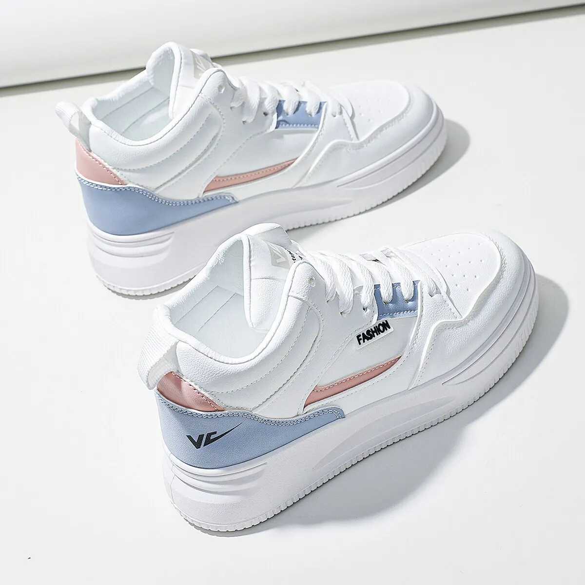 2024 Women White Colorblock Lace-Up Front Skate Shoes High-top Sneakers Lightweight Work Sneakers for Indoor Outdoor Gym