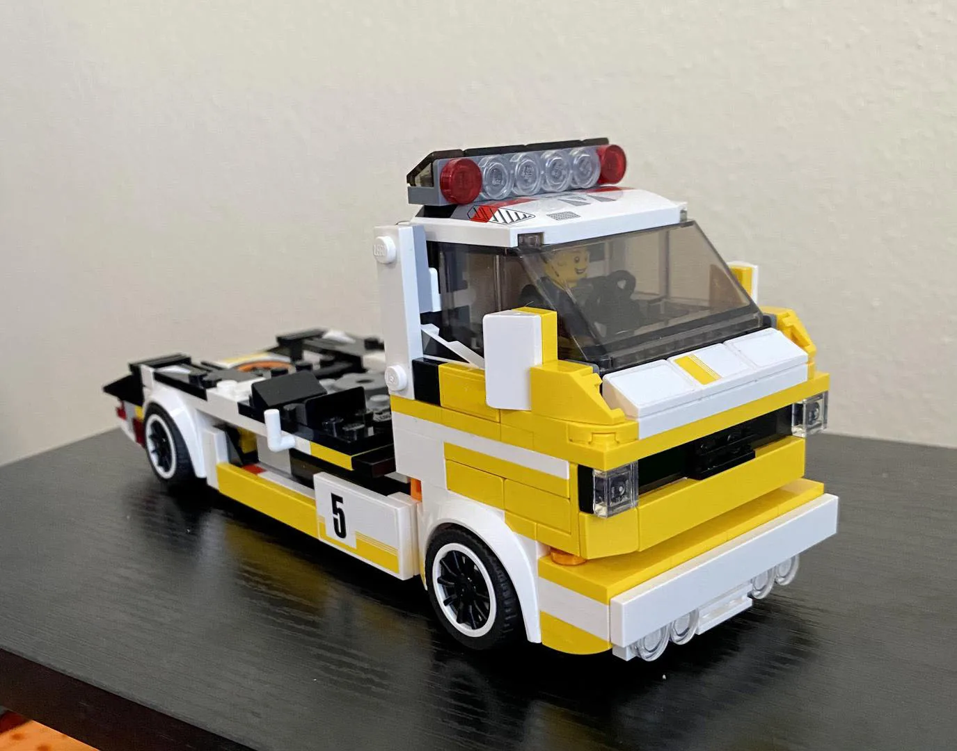 

MOC-63999 trailer building blocks creative building model adult handmade DIY toys decompression educational toys birthday gift