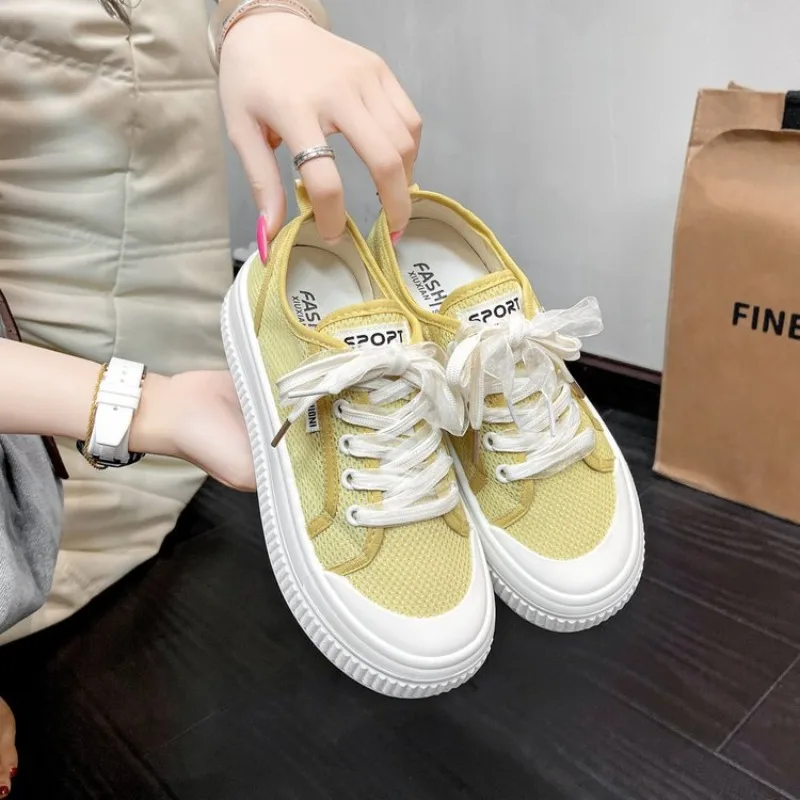 

Новинка 2023 года, вулканизированная обувь на шнуровке, осенние женские белые сетчатые кроссовки, студенческие повседневные кроссовки на плоской подошве с круглой головкой для бега на открытом воздухе, Zapatillas