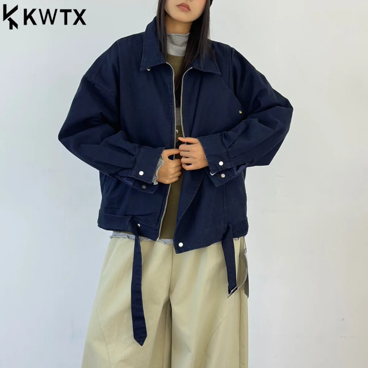 

KWTX 2025 новая женская утепленная хлопковая куртка с однотонными лацканами и молнией с поясом, винтажное элегантное шикарное повседневное осенне-зимнее модное пальто