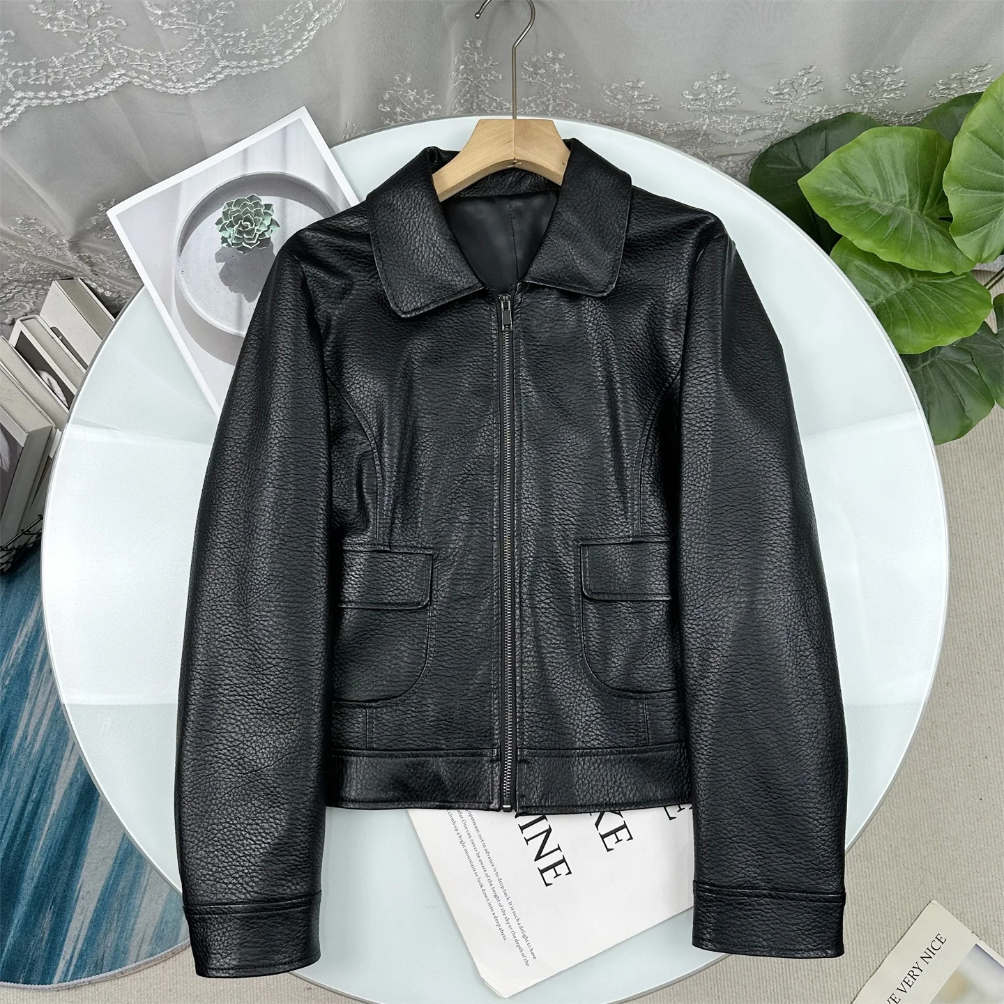 

Classic Celebrity Off-duty Leather Jacket Women's Slim Fit Biker Style Zipper Short Coat Casual Fashion Autumn Outerwear