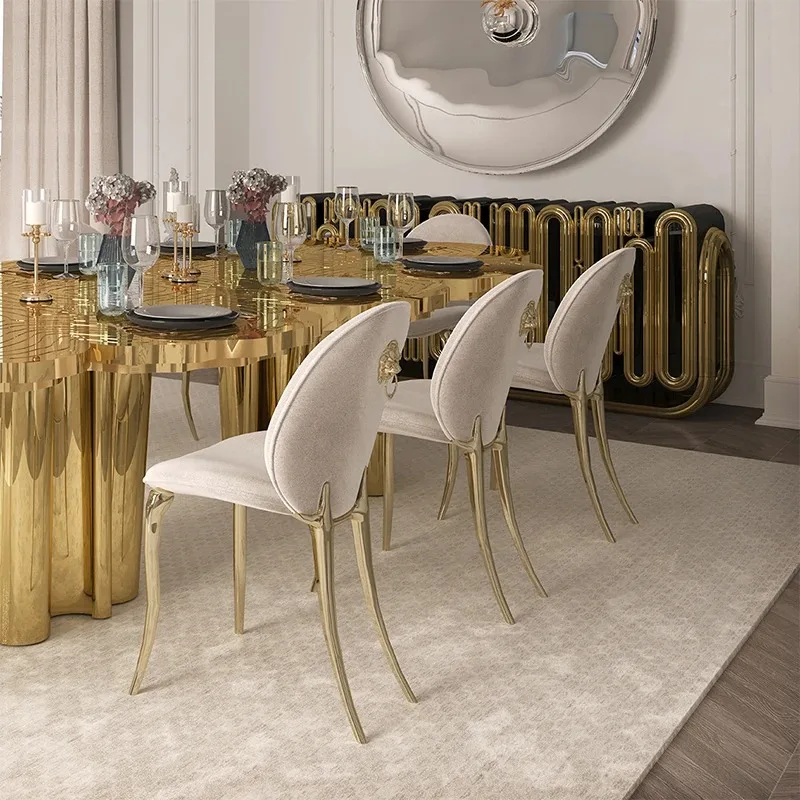 كرسي طعام إيطالي فاخر برأس أسد تصميم عصري عالي الجودة إطار نحاسي نقي بسيط خلفي من الفلانيل مقعد واحد فيلا فندقية منزلية