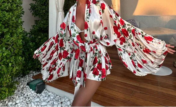 

Fashionable Lace Up Loose Pleated Bat Sleeve Cardigan Jacket and High Waisted Shorts Casual Set for Women's Summer Sexy Set