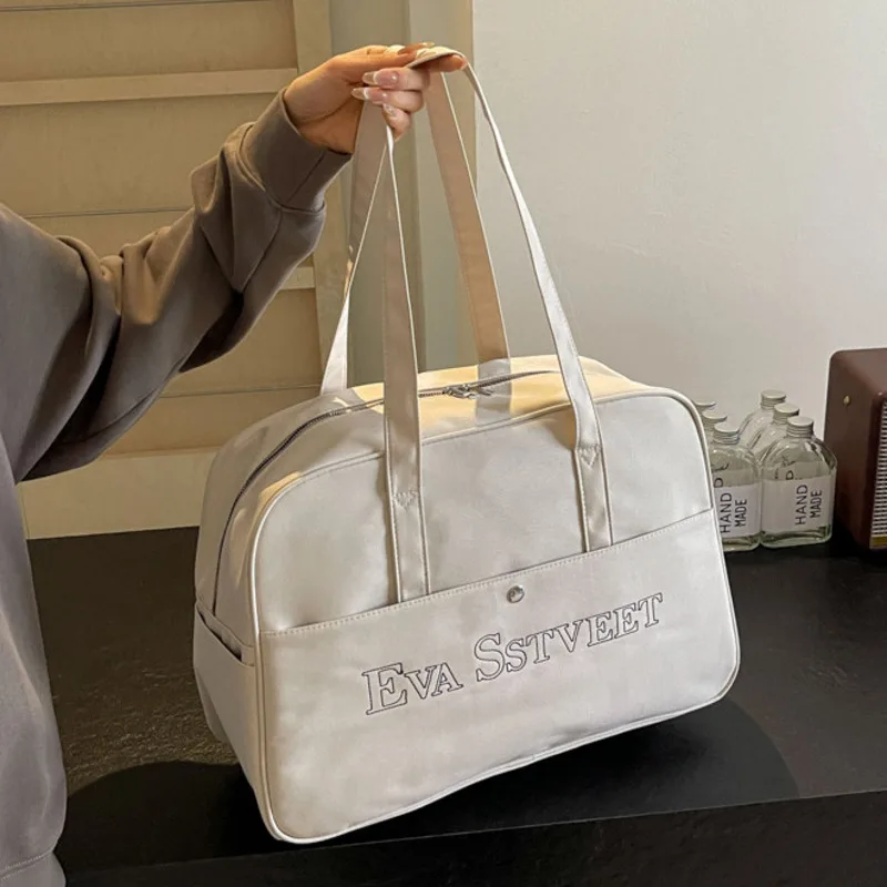 Bolsa de viaje de gran capacidad con letras bordadas, bolsa de Fitness para alojamiento de corta distancia, almacenamiento Simple y versátil, a la moda, novedad