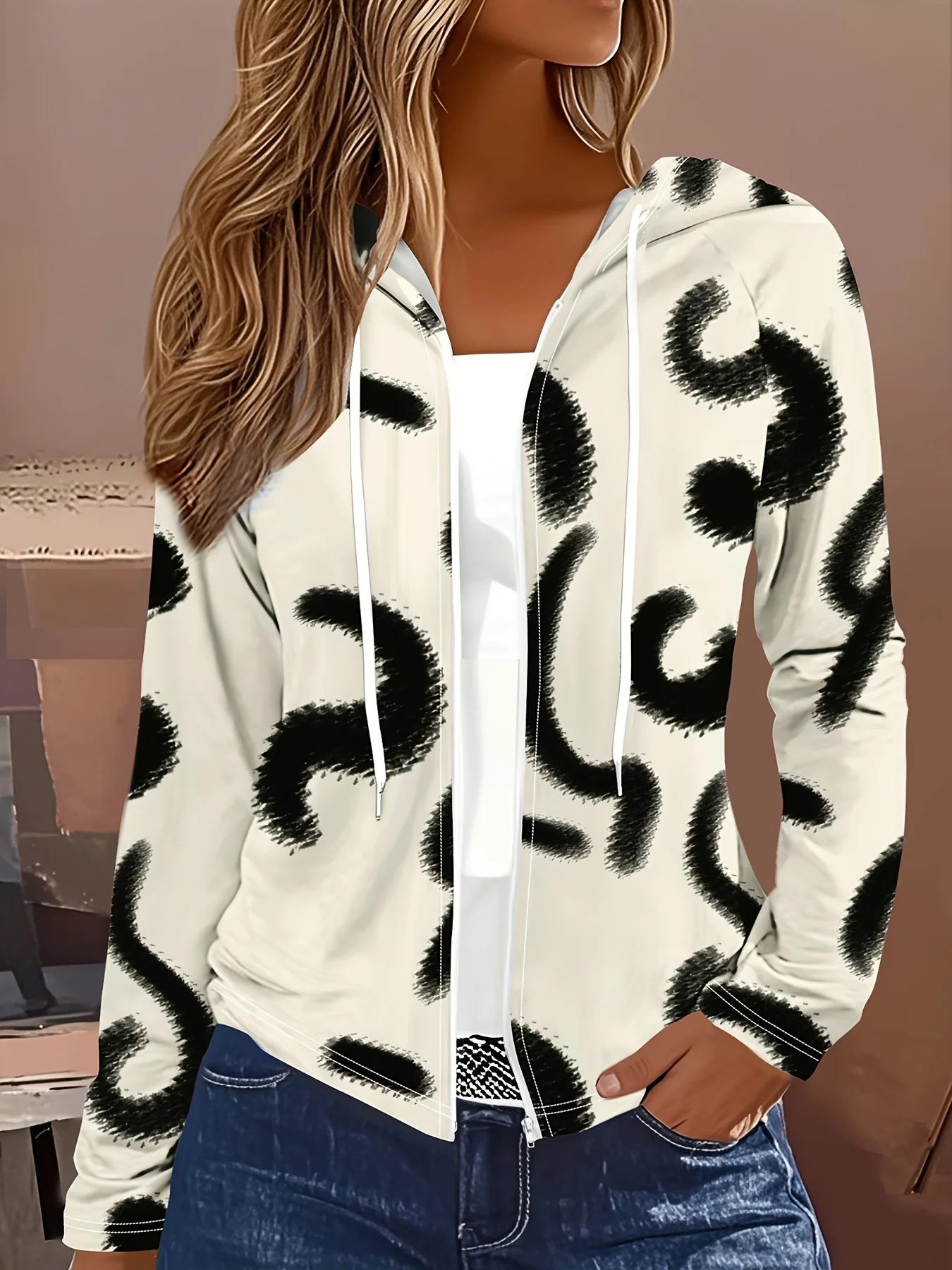 

куртка с капюшоном в повседневном стиле с абстрактным черным узором из изогнутых линий