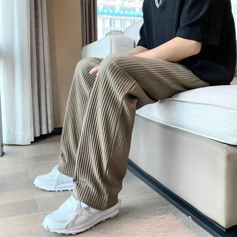 Letnie 3-kolorowe plisowane spodnie męskie modne oversize spodnie lodowy jedwab męskie koreańskie luźne proste spodnie męskie spodnie typu Casual