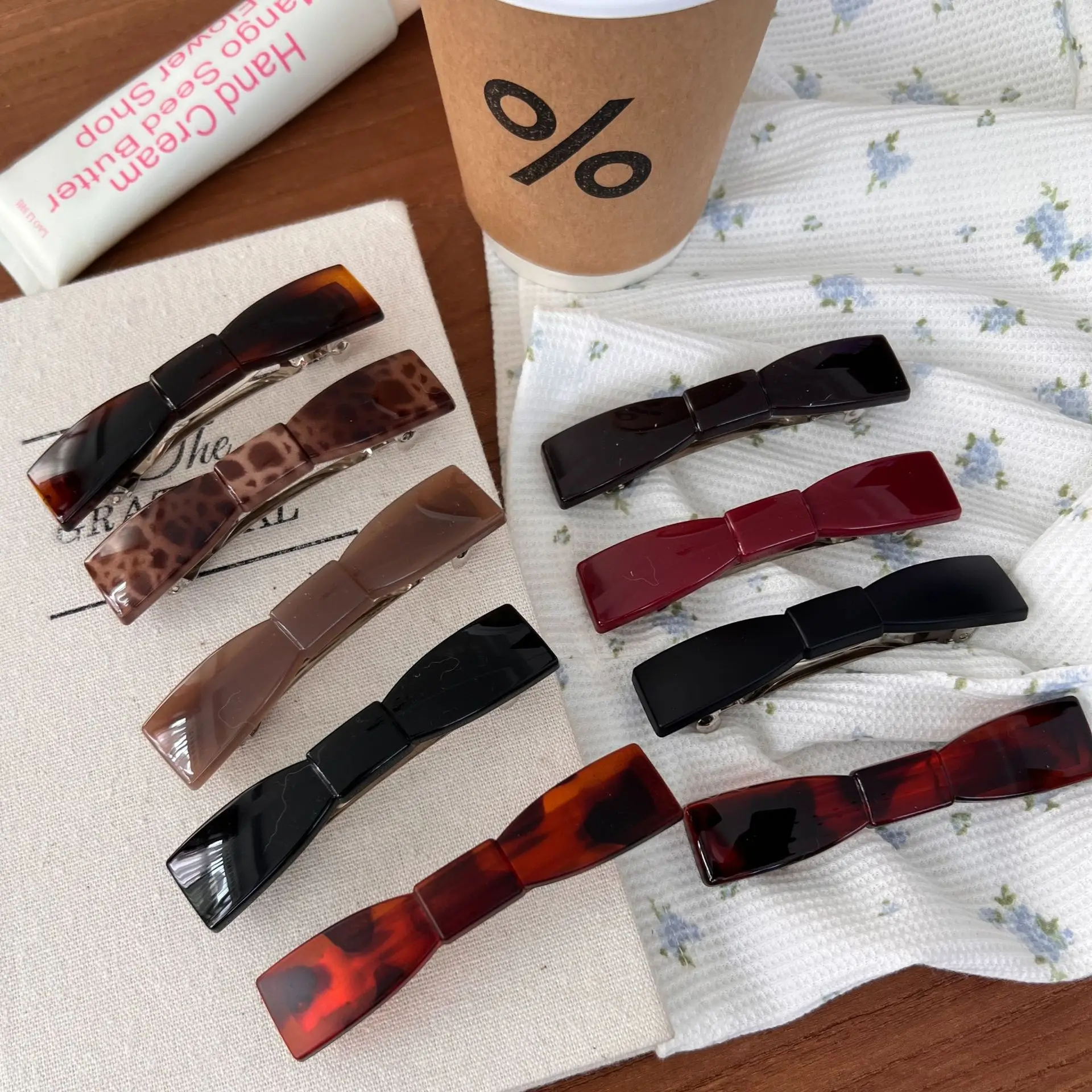 Niche Fashion 8CM Bull Horn Hair Clip Simple Acetate Bangs Fringe Clip For Elegant Duckbill Clip Hair Accessories