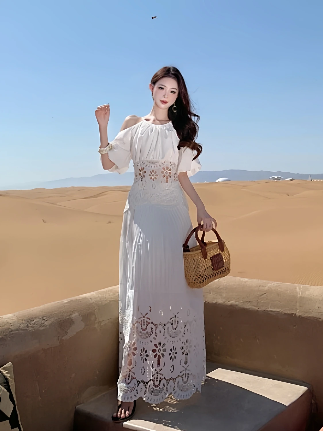 

Travel Fashion Embroidered Shoulder Bared Neck Hanging Two Piece Set White Dress Beautiful Holiday Style Women's Clothing