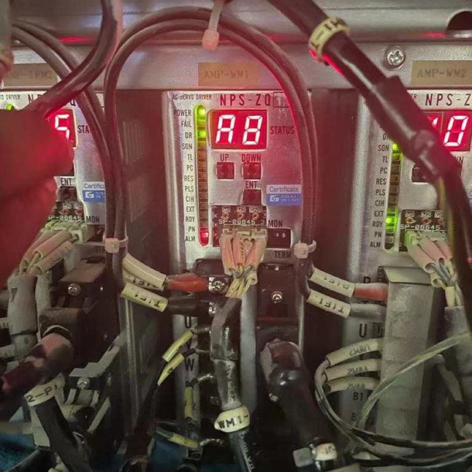 

Original Used NCR-DBA1A2B-401 Servo Drive For Komori