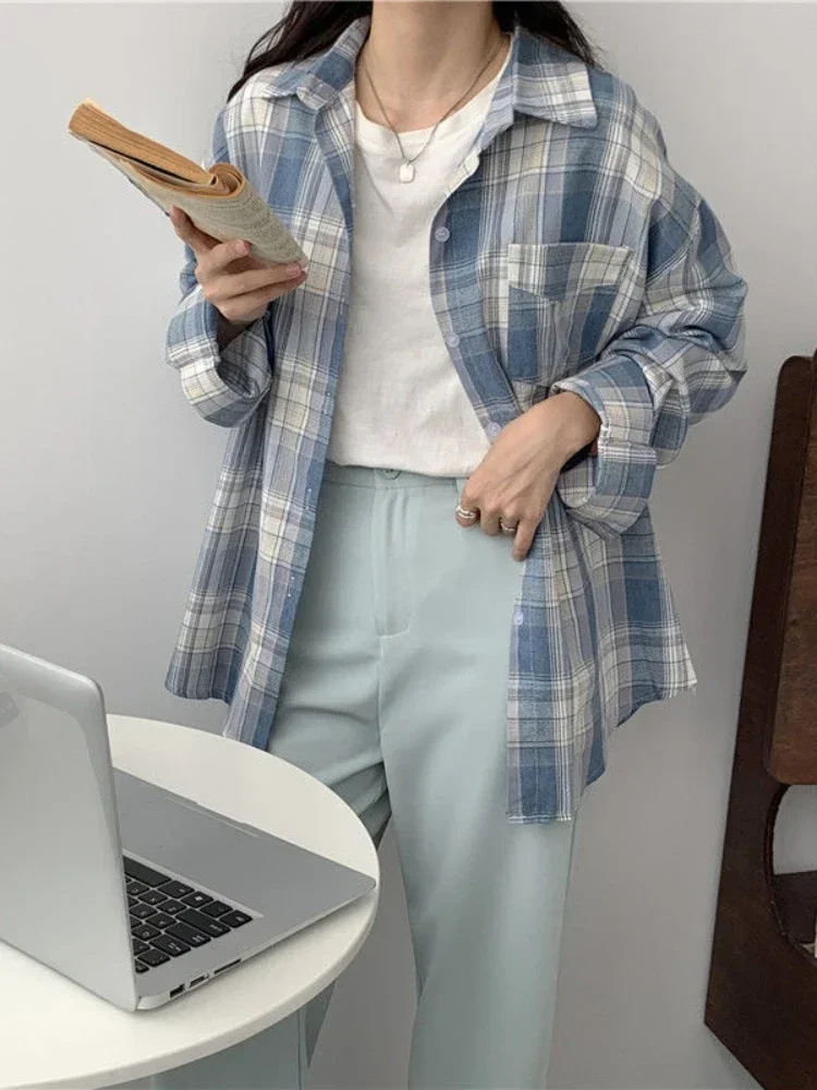 Blusa informal de manga larga para mujer, camisa coreana holgada de longitud media a cuadros para invierno, Tops con cuello vuelto a la moda para mujer