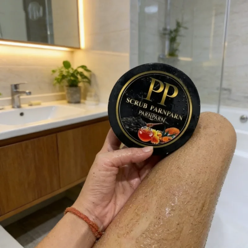 natural-exfoliating-deep-cleansing-thai-pp-body-scrub-reduce-large-pores-brightening-lightening-smooth-skin-250g-bottle