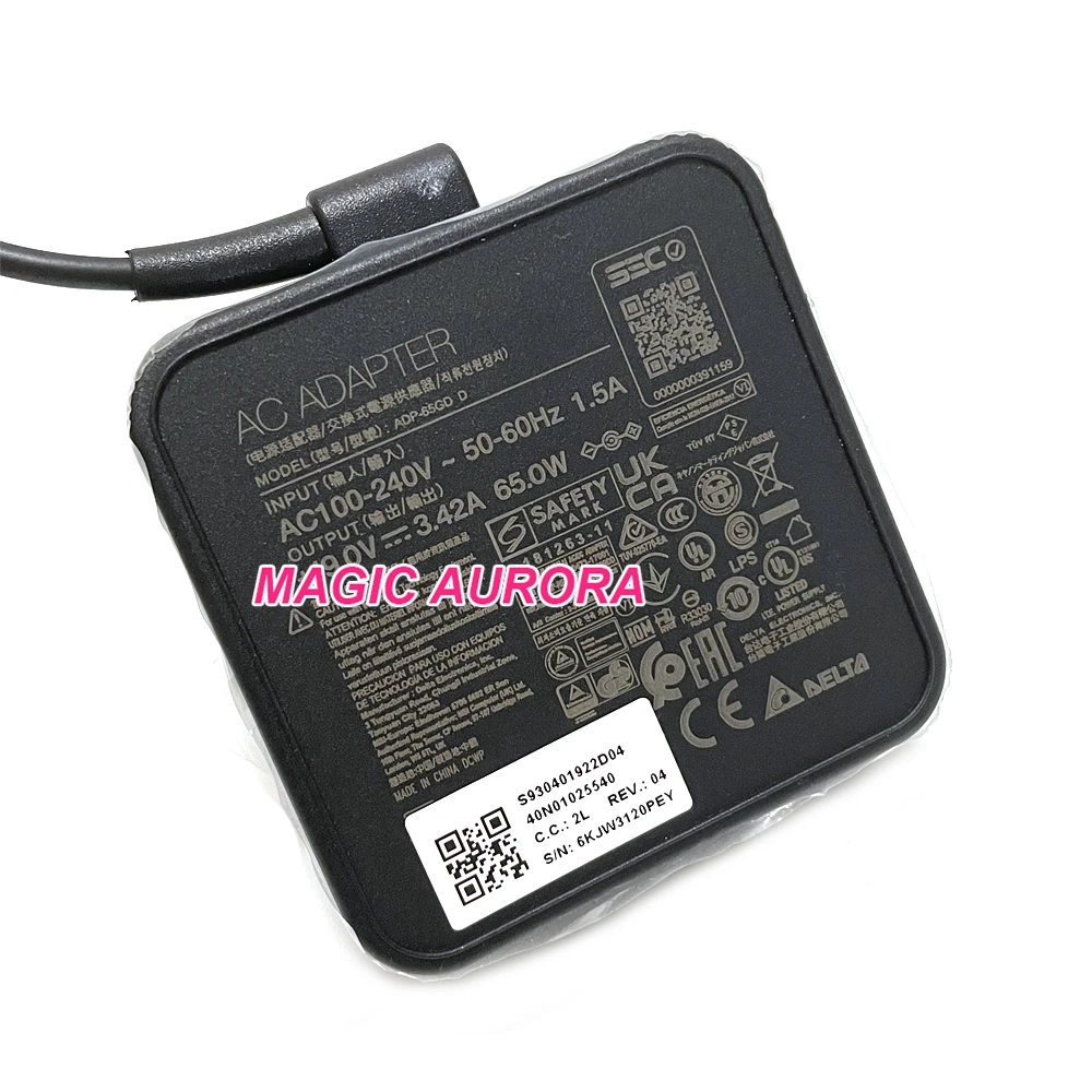 Original DELTA ADP-65GD D Power Adapter 19V 3.42A 65W 4.5x3.0mm For MSI Modern 15 MS-1552 Modern 14 Laptop Charger S930401922D04