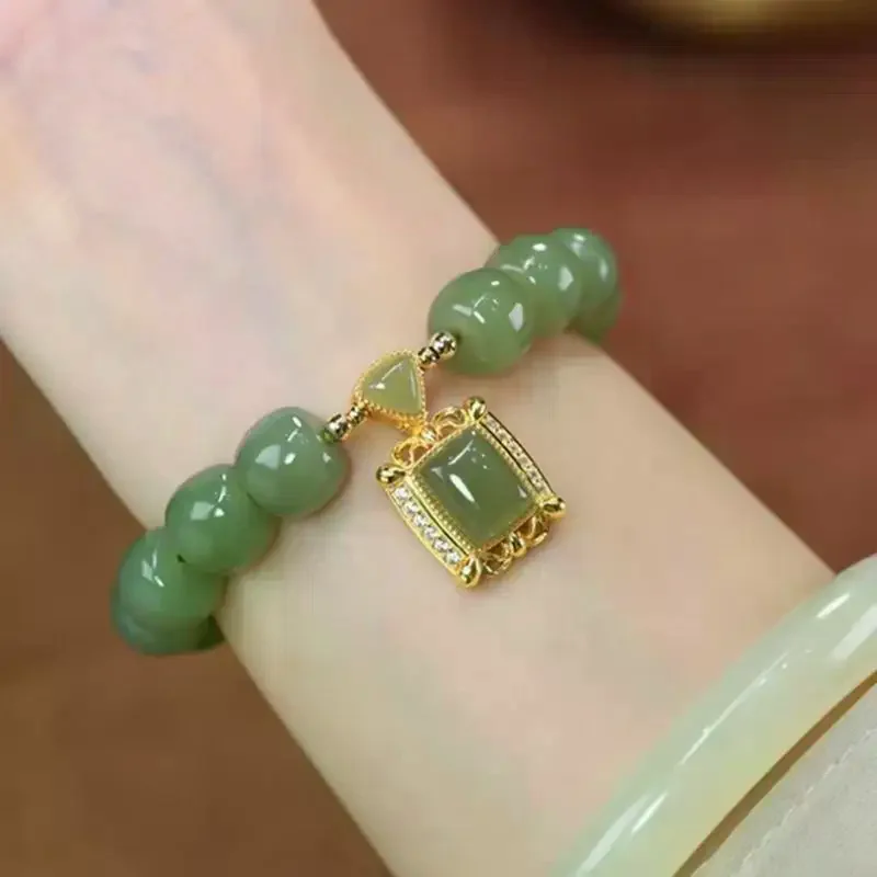 Green Jade Beaded Bracelet Gold Plated Peace Buckle Pendant Dainty Lucky Charm Jewelry for Mother's Day Gift Fit All Wrist Size