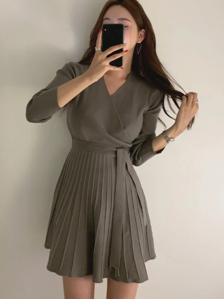 

Women Elegant Korean Knitted Dresses with Belt Waist Cinching Long Sleeve Pleated Mini Dress Business Workwear Vestdios Clothes