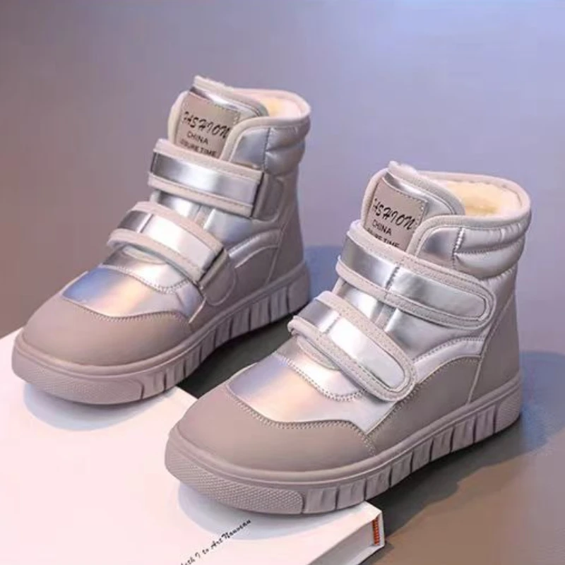 

Детские кашемировые теплые и нескользящие хлопковые ботинки на толстой подошве, зимние модные водонепроницаемые лыжные повседневные короткие ботинки на липучке