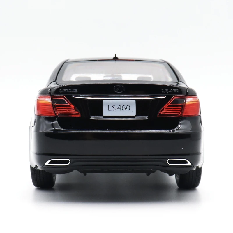 Lexus LS460 1:18 Diecast Metal Car Model
