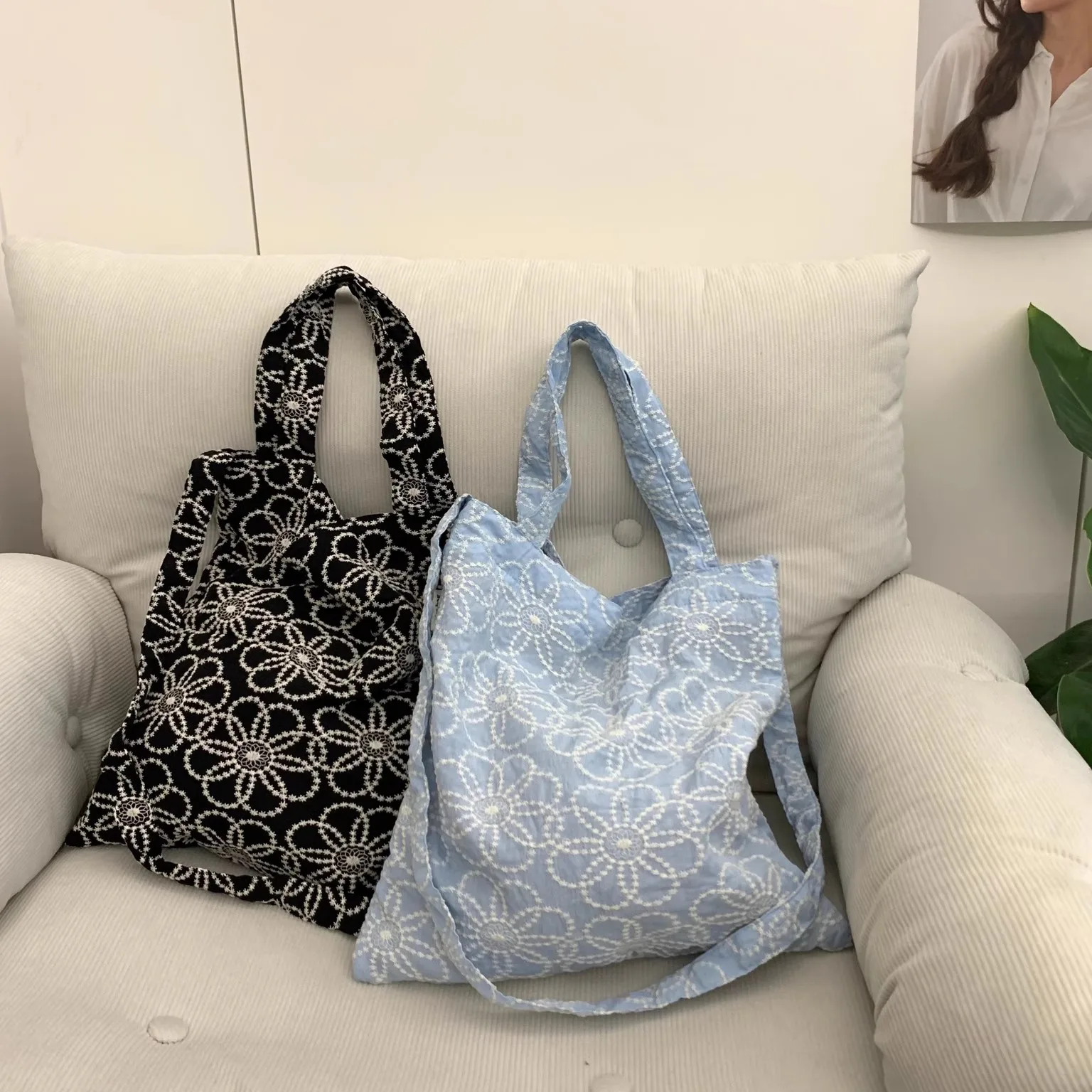 

Ретро-сумка с вышивкой в виде цветов, женская универсальная сумка через плечо, простой дизайн, хлопковый материал, для повседневного использования, мода весна 2025