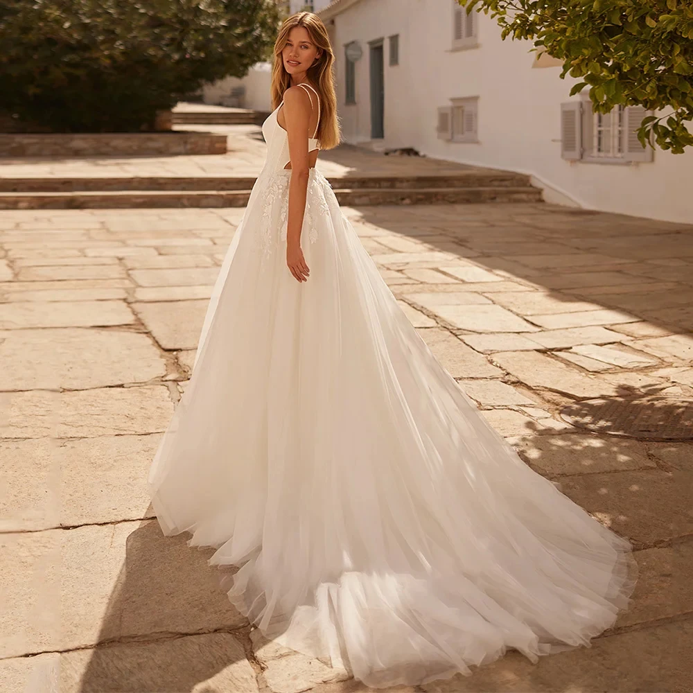 Luxury Empire Wedding Dresses for Ladies Elegant V Neck Bridal Gowns with Lace Exquisite Sleeveless Vestidos De Novia New