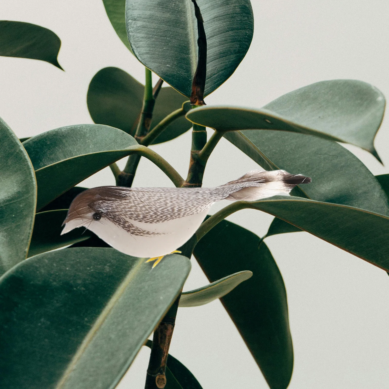 

12pcs Artificial Birds Realistic DecorativeBirds for Garden Craft Vibrant Lifelike DIY nament Christmas Floral Display