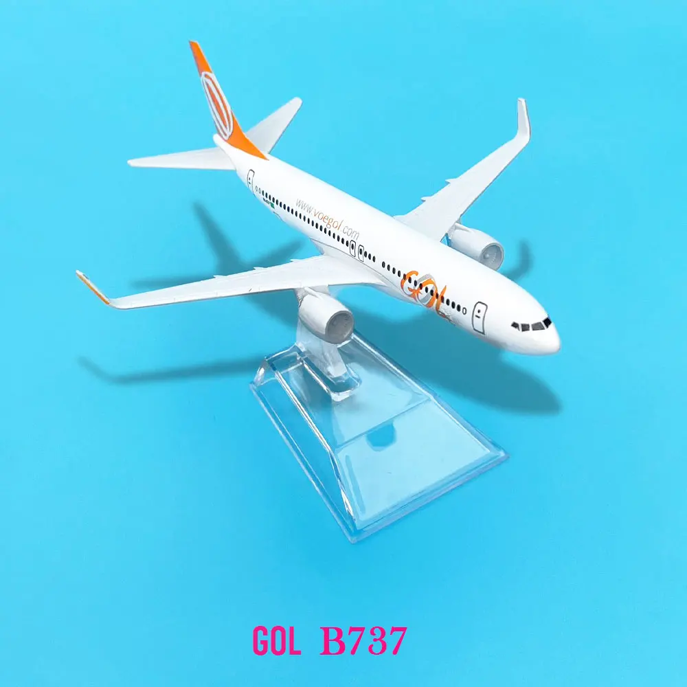 

Scale 1:400 GOL B737 Airlines Boeing Aircraft Model - Ideal Addition to any Diecast Aircraft Collection