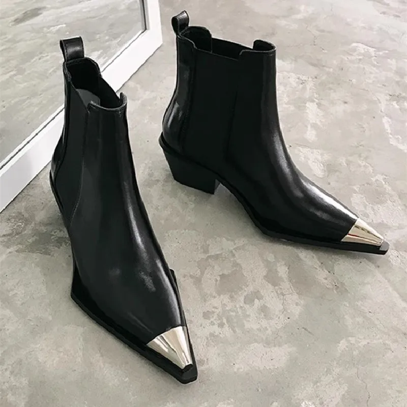 

Women Boots Luxury Designer Ankle Boots Fashion Pointed Toe Chelsea Boots for Women New Heel Metal Toe High Heels Side Zip Boot