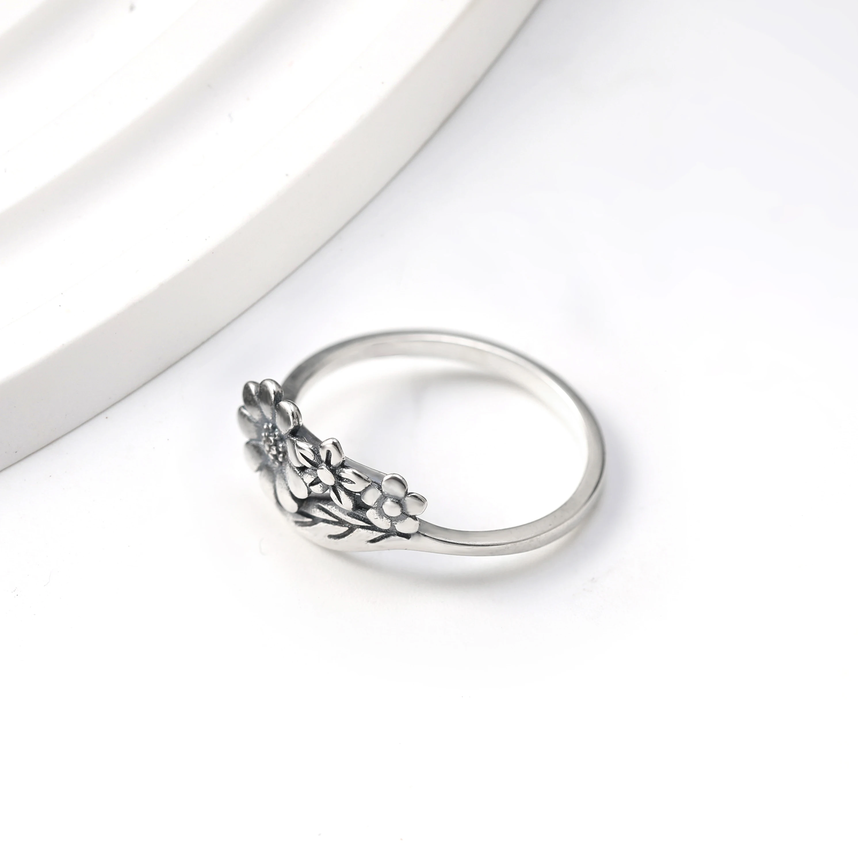 S925 جيمس أفيري خاتم لف الأزهار