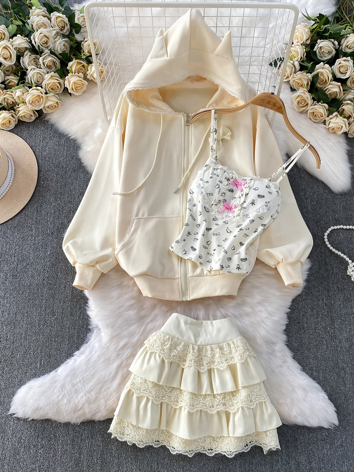 

Sweet Sle Rabbit Ear с капюшоном Jaet с принтом на бретельках, кружевная юбка, комплект футболок для молодых женщин, повседневная осенняя мода