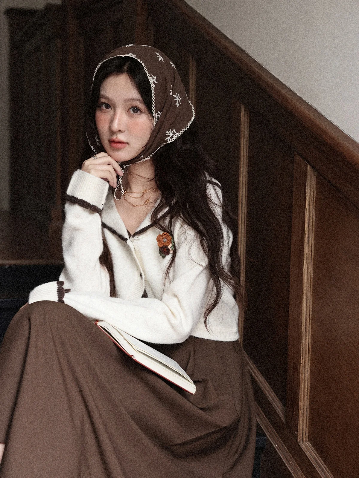 

ort Knitted Sweater Women's Early Autumn New Design Sensation Small ence Amber Pine Forest Floral Pattern Open Cardigan...