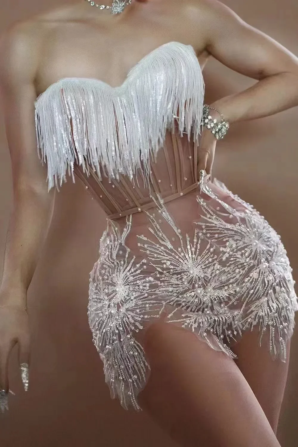 Nightclub Singer Dancer Stage Shinning Sequins Tassel Gold Sexy Backless Halter Sheath Dress Evening Party Performance Costume