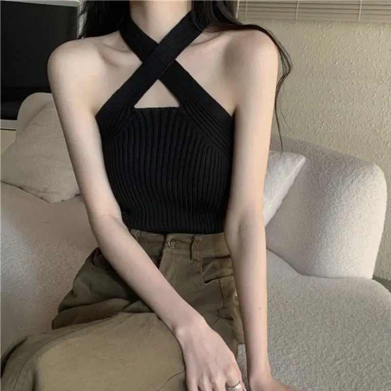 

Spice Girl Style Cross Halterneck Camisole Women's Inner Wear Design Sense Niche Outside Summer Sexy Off-the-shoulder Black Top