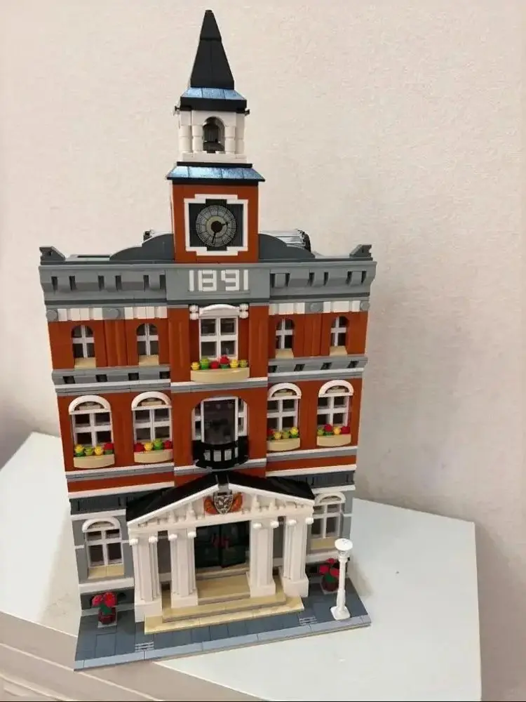 2025 Nieuw Model City Street View Serie Gebouw in Europese stijl Stadhuis 10224 Bouwstenen Vakantie Verjaardagscadeau - afbeelding 2
