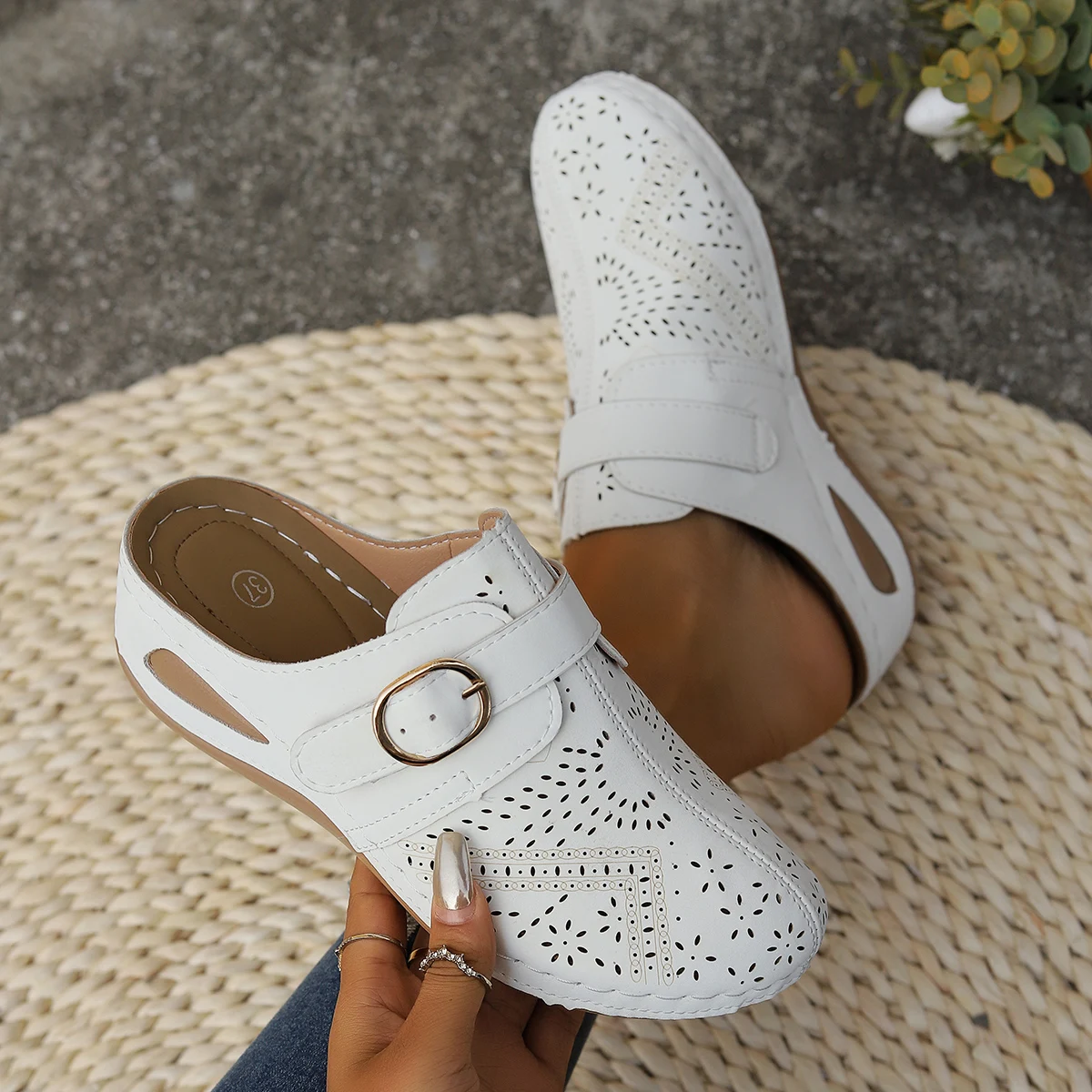 Women Slippers 2024 New Summer Fashion Closed Toe Platform Slippers Sandals Ladies Vintage Slides Women Wedge Slippers Shoes