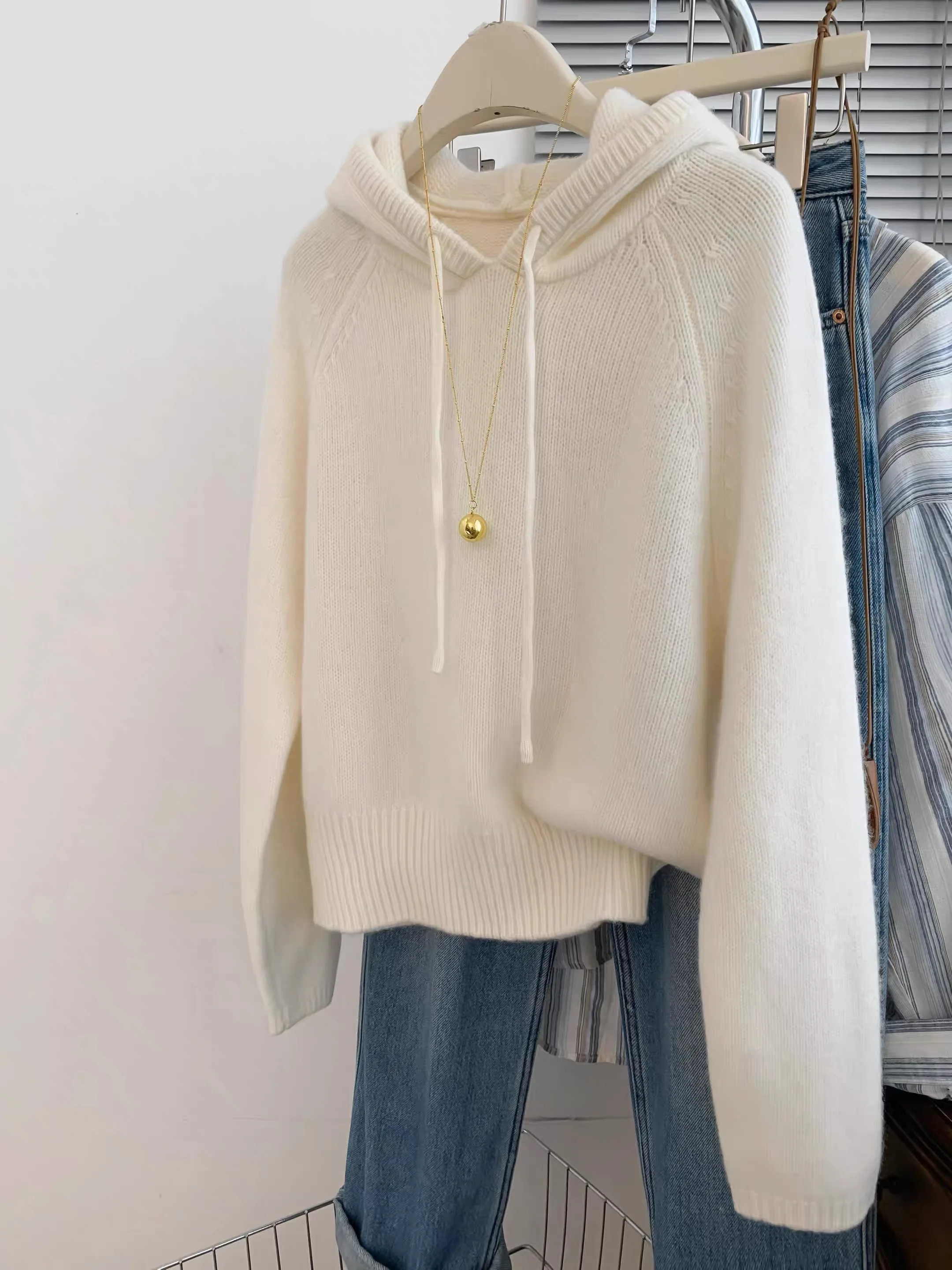 2025 neuer langärmliger Damen-Kapuzenpullover, einfarbig, gestrickt, locker, bequem, Damen-Pullover aus 100 % reiner Wolle