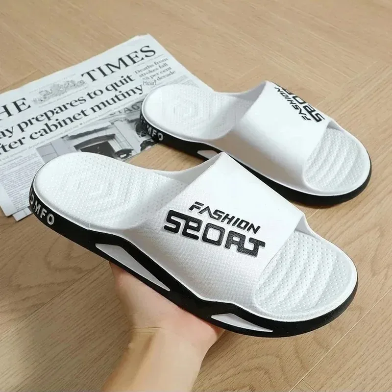 Summer Trendy Flip Flops Bathroom Non-skid Slippers For Men Worn Externally Indoor And Home Sandals For Men Women Couple Shoes