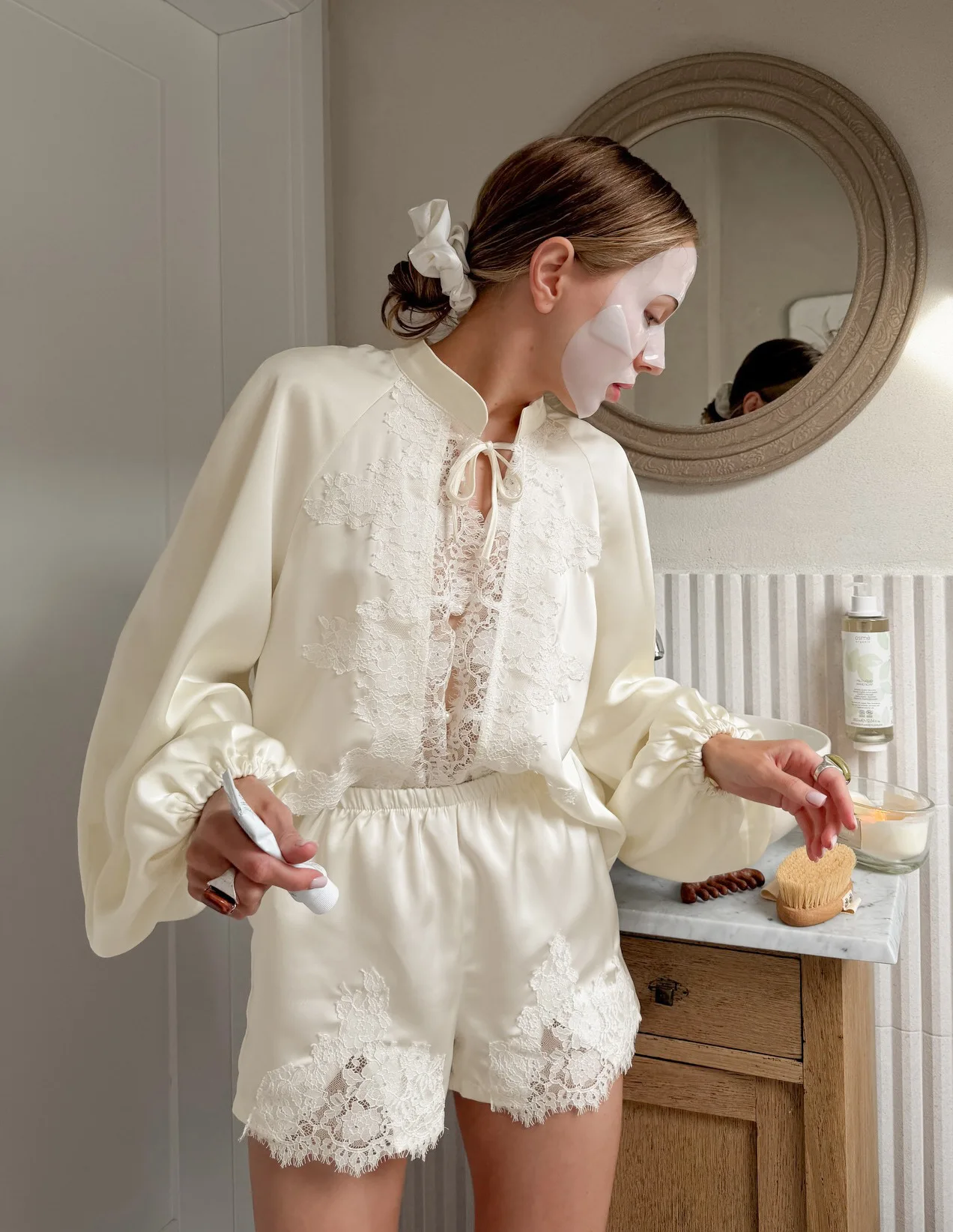 Siren Chic Elegant Satin Apricot Lace Shorts Suit Pajamas 2026 Casual Button Up Shirt With Elastic Waist Shorts Loose Soft Sleep
