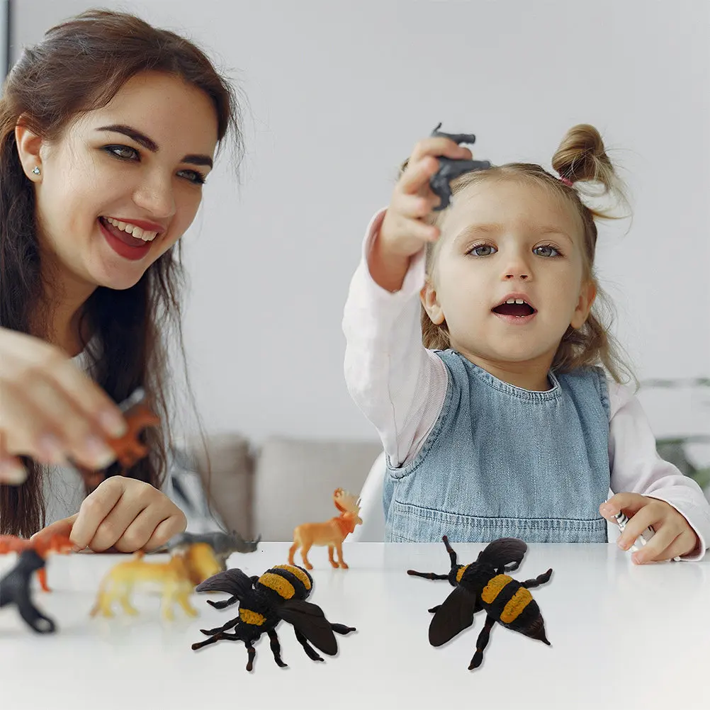 

2Pcs Realistic Bee Shape Decorations Crafted Unique Desktop Party Decorations Kids Play Cognitive Learning Artificial Bees
