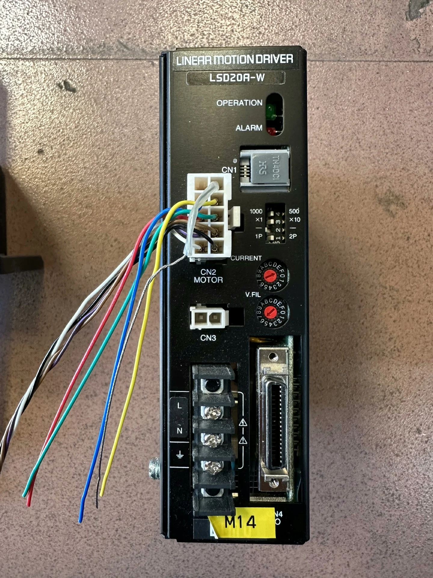 Nuovo originale LSD20A-W LAM2F500AW-1ESMC - K2 ESMC-C2 ESMC-C2 SMK5100C-A ESMC-C2 ESMC-K2ESMC-K2+EZSM4D008K Motore senza spazzole