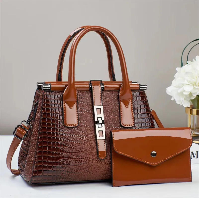 Luxury Brand Designer Women\'S Handbag Fashionable New Crocodile Pattern Shoulder Bag Bright Leather Large Capacity Crossbody Bag