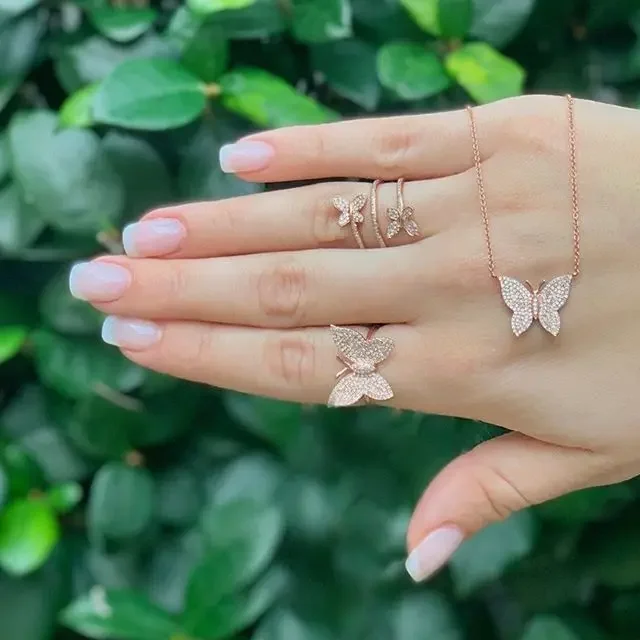 2025 صيف جديد موضة لطيف فراشة القلائد حساسة جميلة بلينغ مكعب الزركون الحيوان تصميم النساء هدية الكريسماس مجوهرات #6