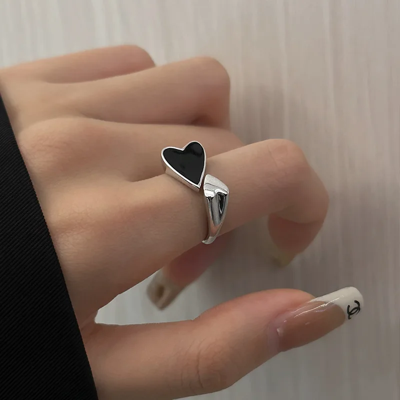 Aesthetics Design Adjustable Silver Color Rings Women Fashion Elegant Vintage Black Love Heart-shape Girl Birthday Jewelry Gifts