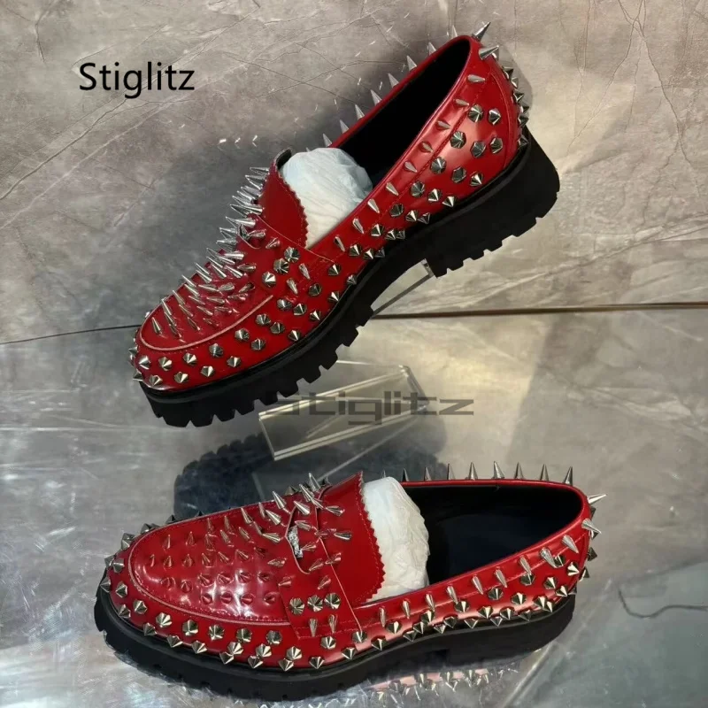 

Men Rivets Shoes Casual Red Loafers Studs Spike Genuine Leather Shoes Handmade Runway Party Wedding Shoes Social Shoe Male